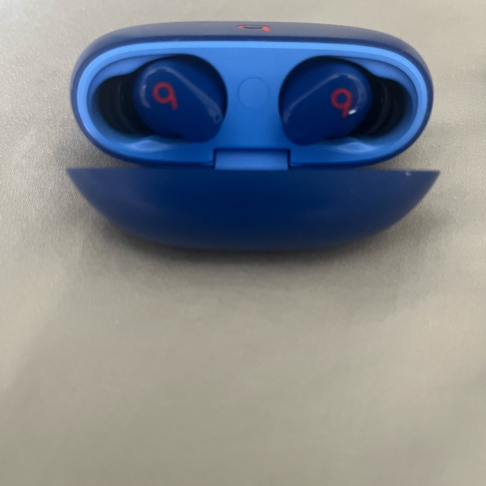 Studio Beats Buds